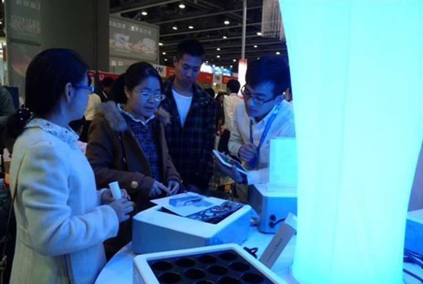 DS石墨消解儀展臺(tái)情況