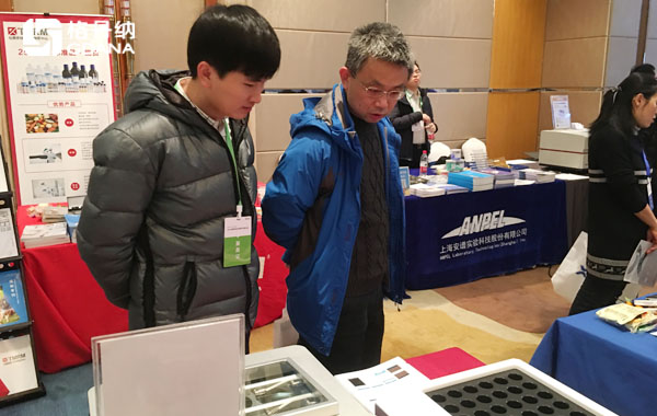 現(xiàn)場用戶與格丹納工程師進(jìn)行多層次交流