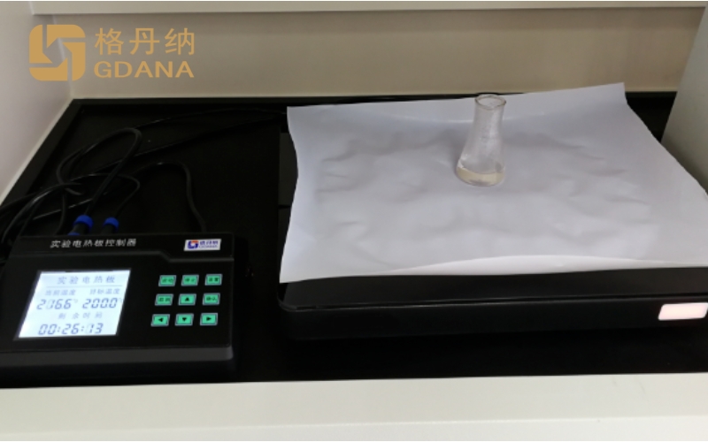 鋪上聚四氟乙烯膜的實驗電熱板HT-300